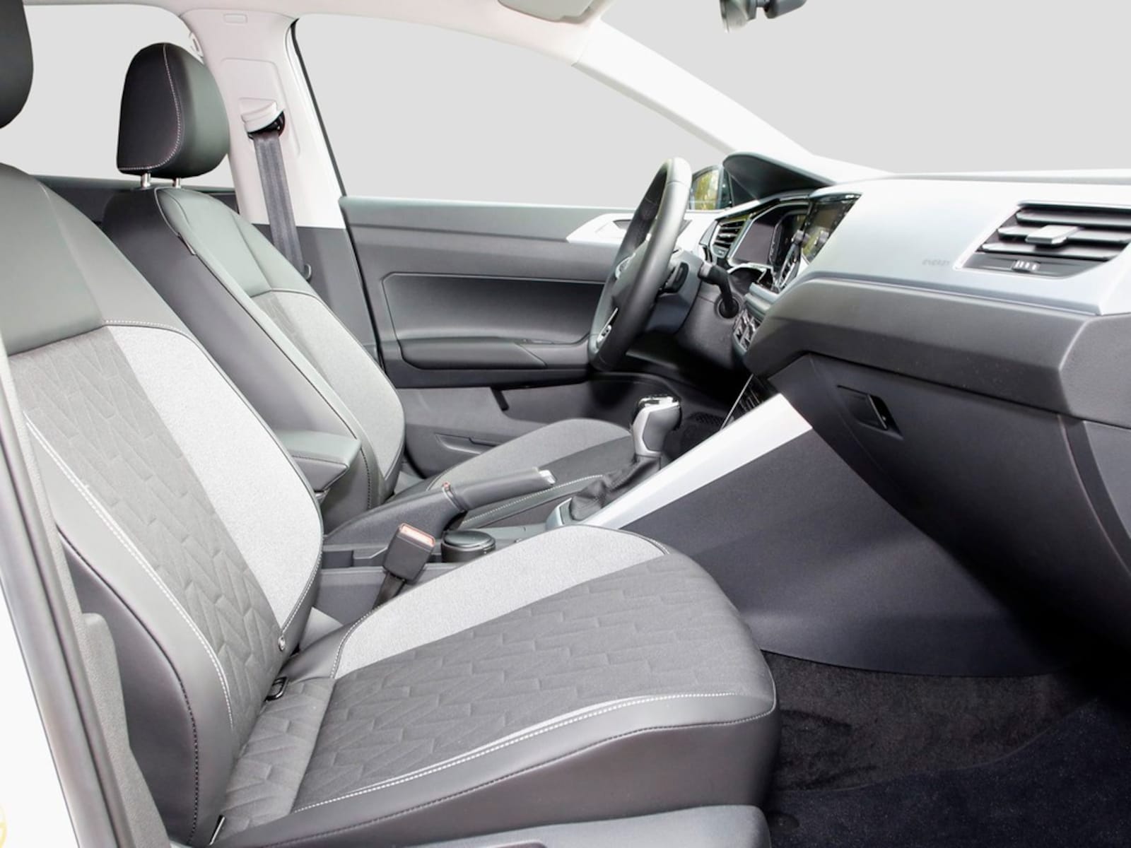 Volkswagen Polo – Bild 8