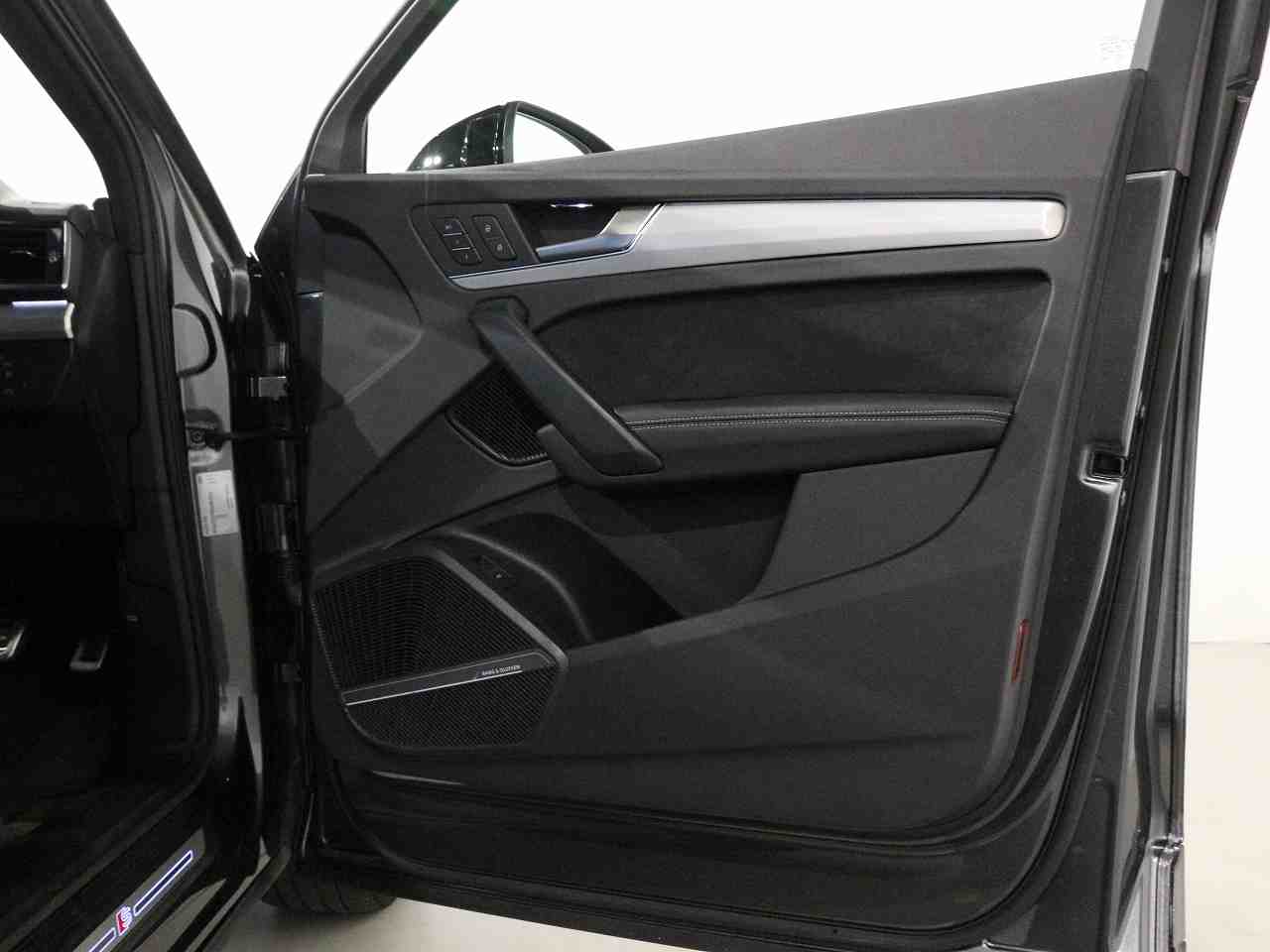 Image about Audi Q5 Sportback 40 TDI quattro S line