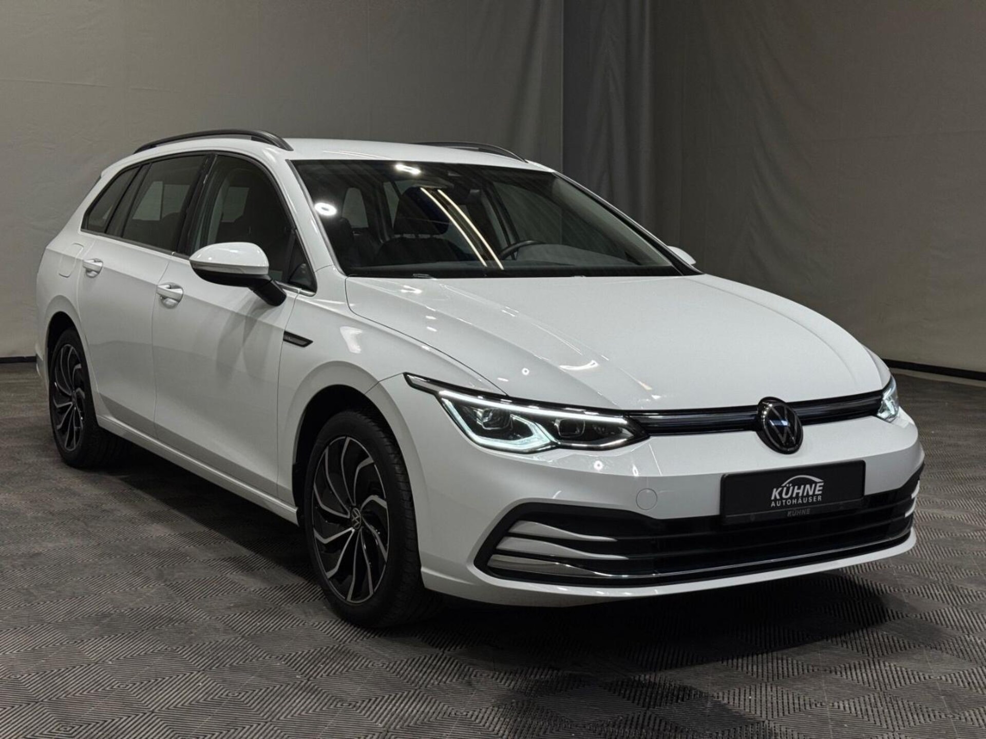 Volkswagen Golf Variant Style
