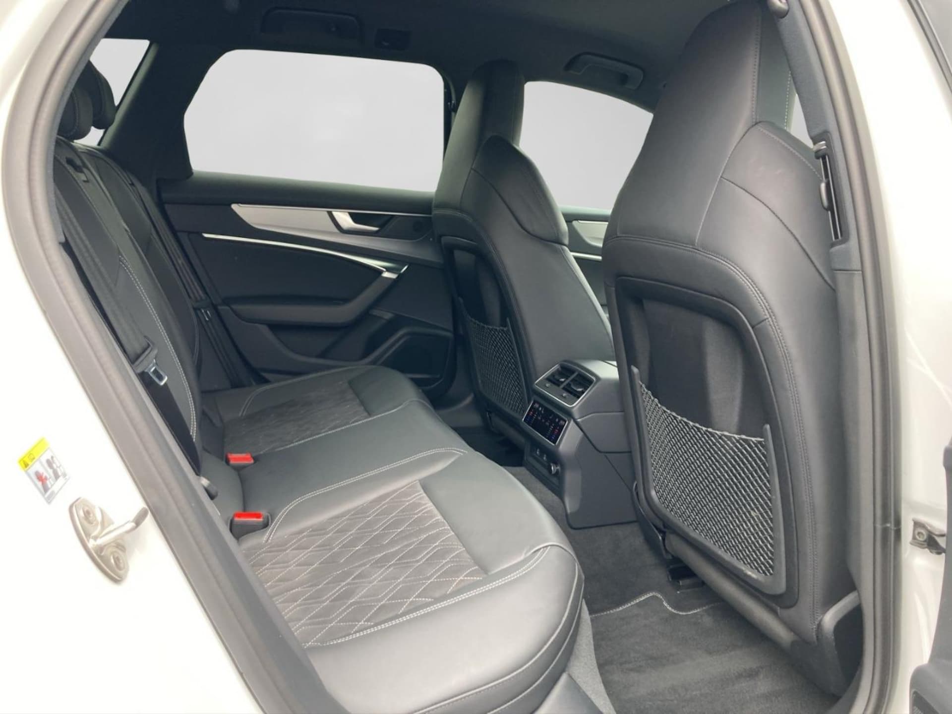 Audi S6 Avant