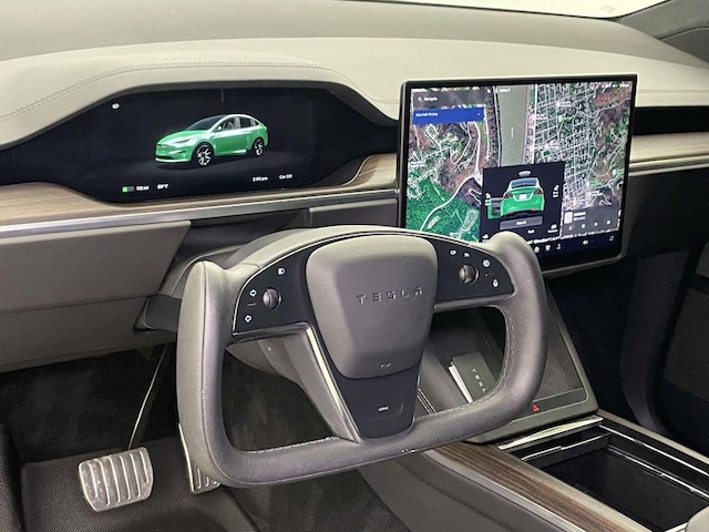 2025 Tesla Model X