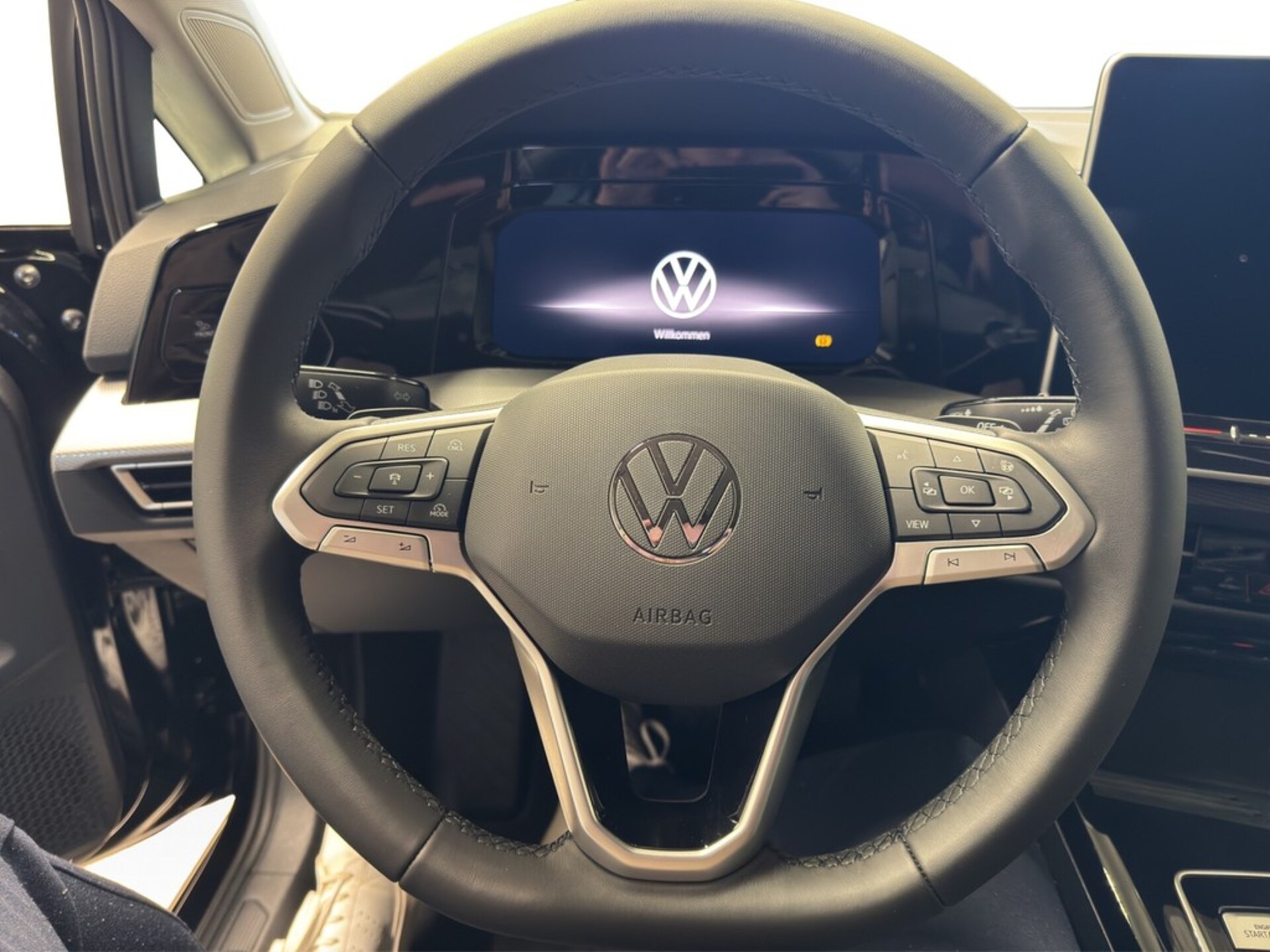 Volkswagen Golf Style
