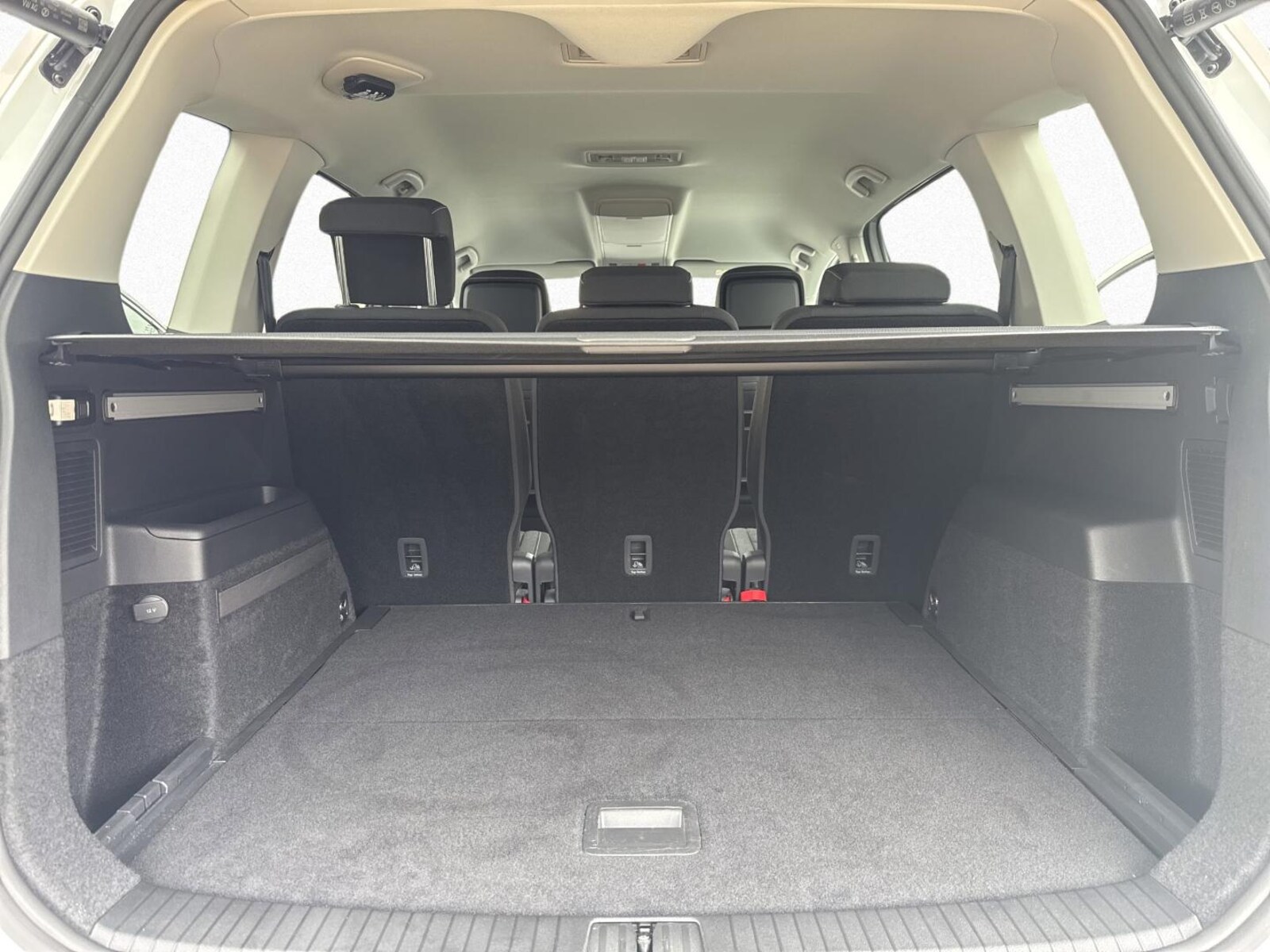 Volkswagen Touran – Bild 6