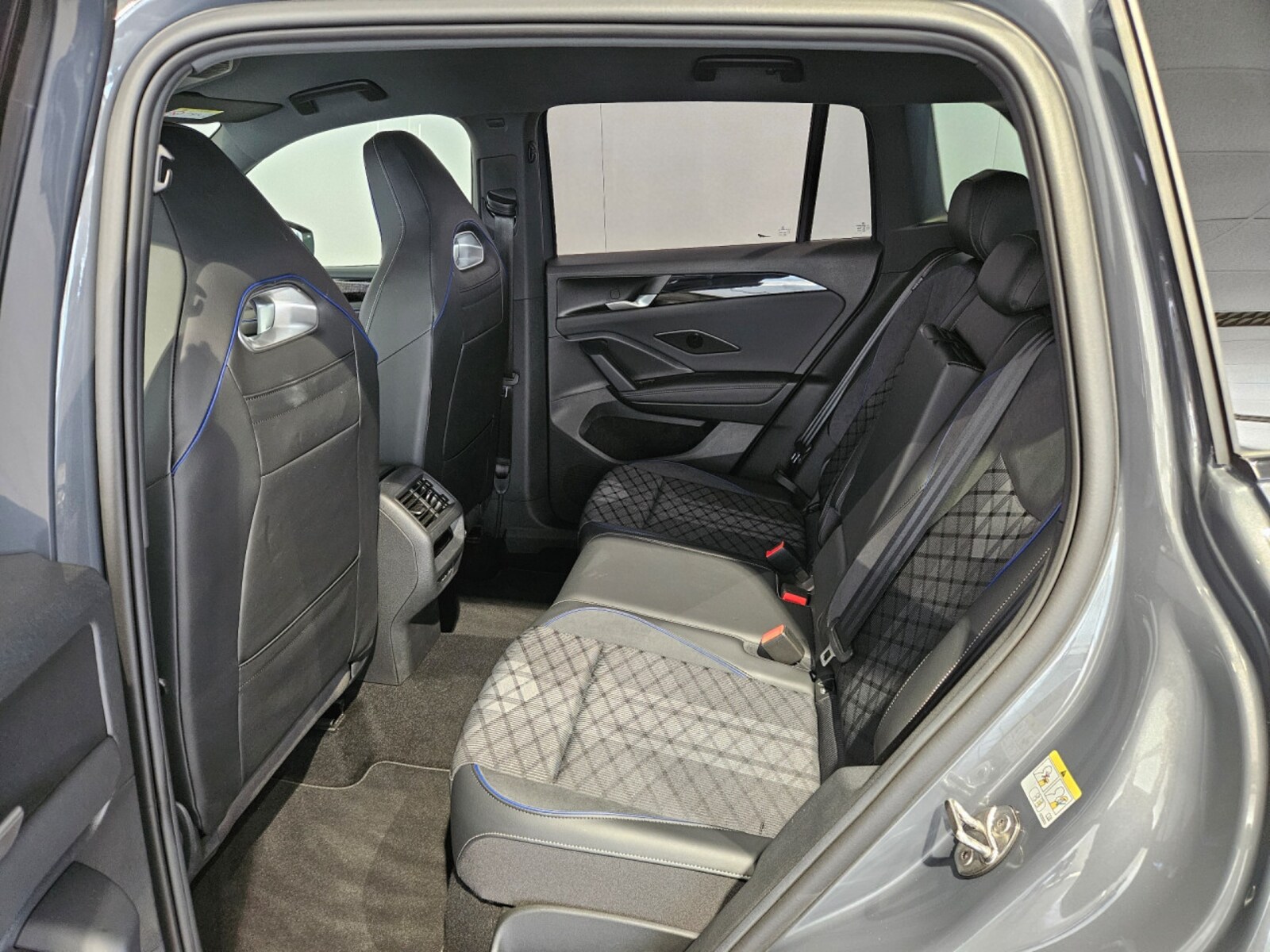 Volkswagen Tiguan – Bild 8