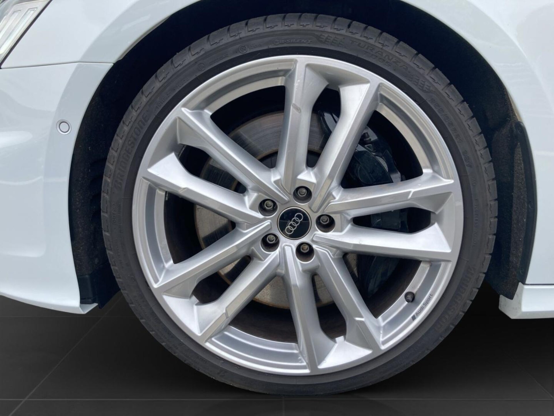Audi S6 Avant