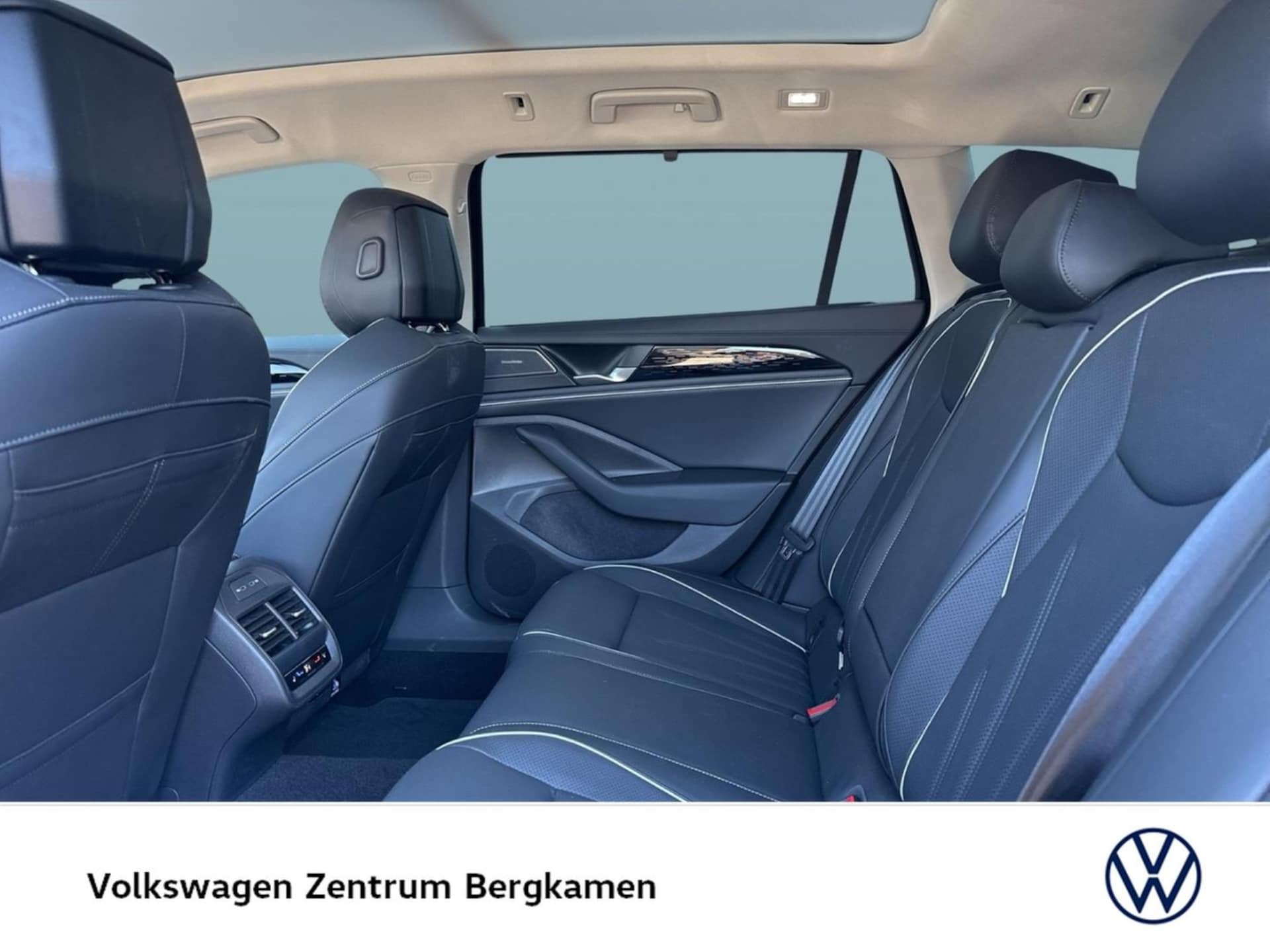 Volkswagen Passat Elegance