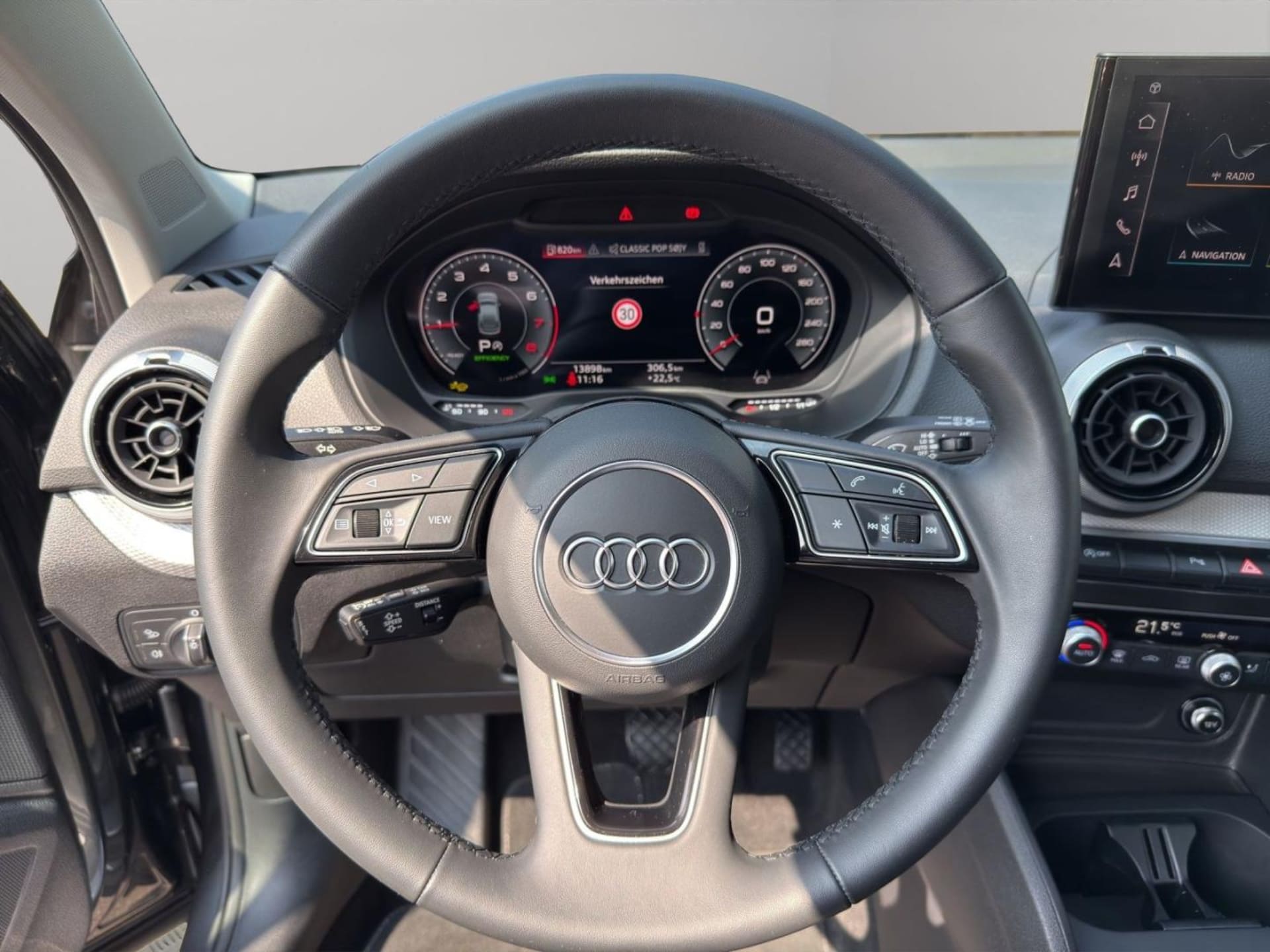 Audi Q2 S line
