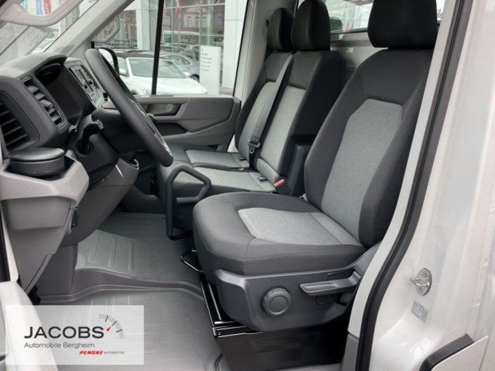 Volkswagen Crafter Einzelkabine mittlerer Radstand – Bild 14