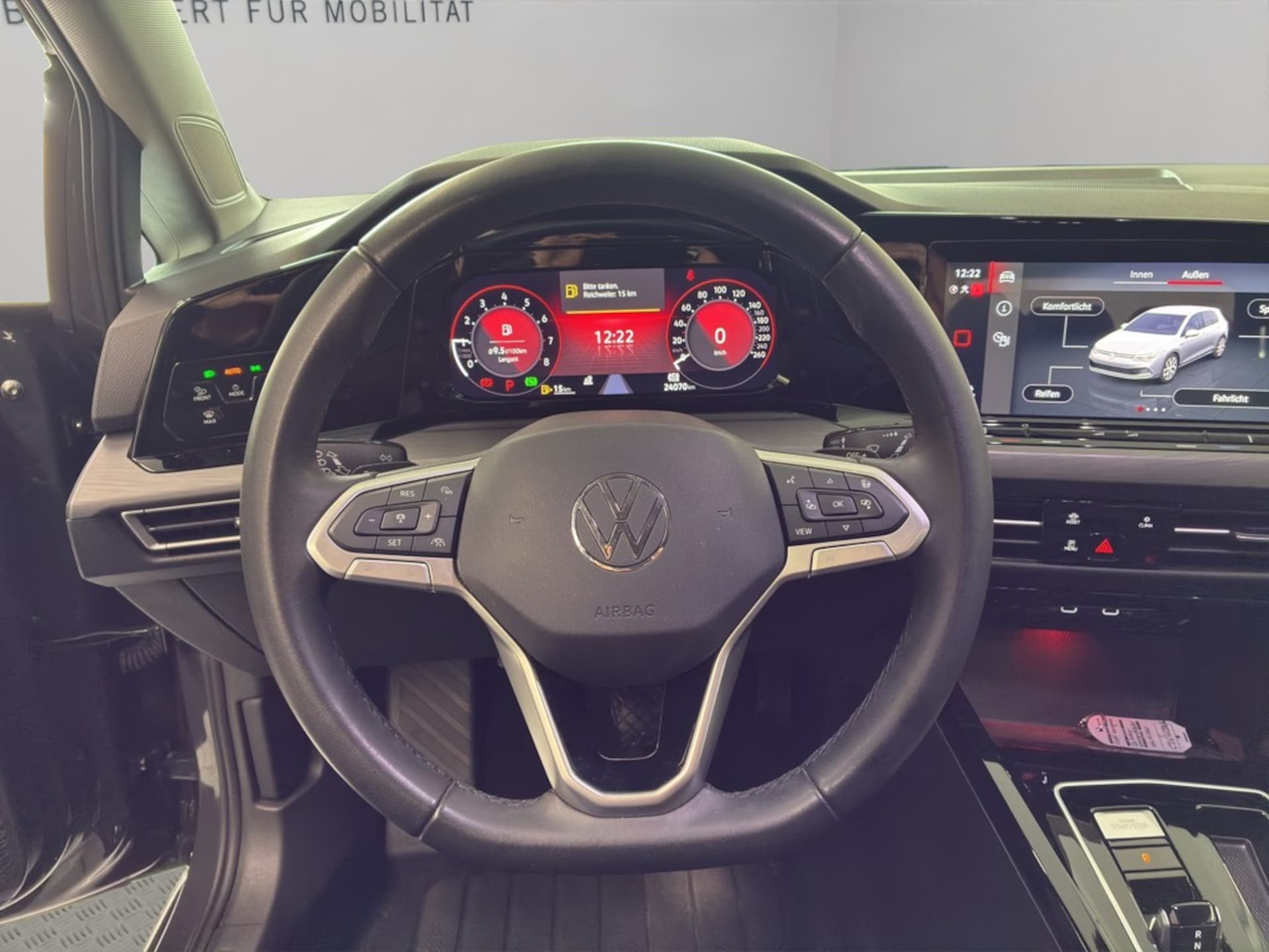 Volkswagen Golf Style