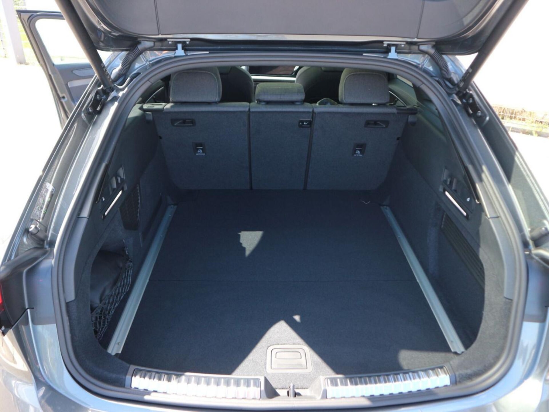 Audi A6 Avant edition one