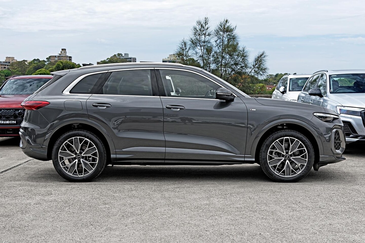 Image about Audi Q5 SUV TDI quattro 150 kW sport
