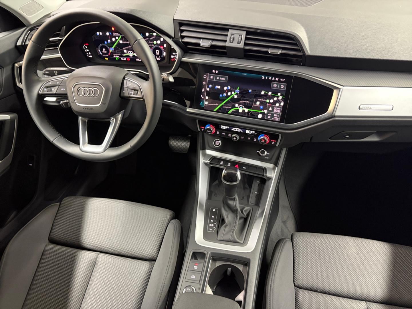 Bild über Audi Q3 TFSI 110 kW S tronic - für weitere Informationen kontaktieren Sie den Audi Partner