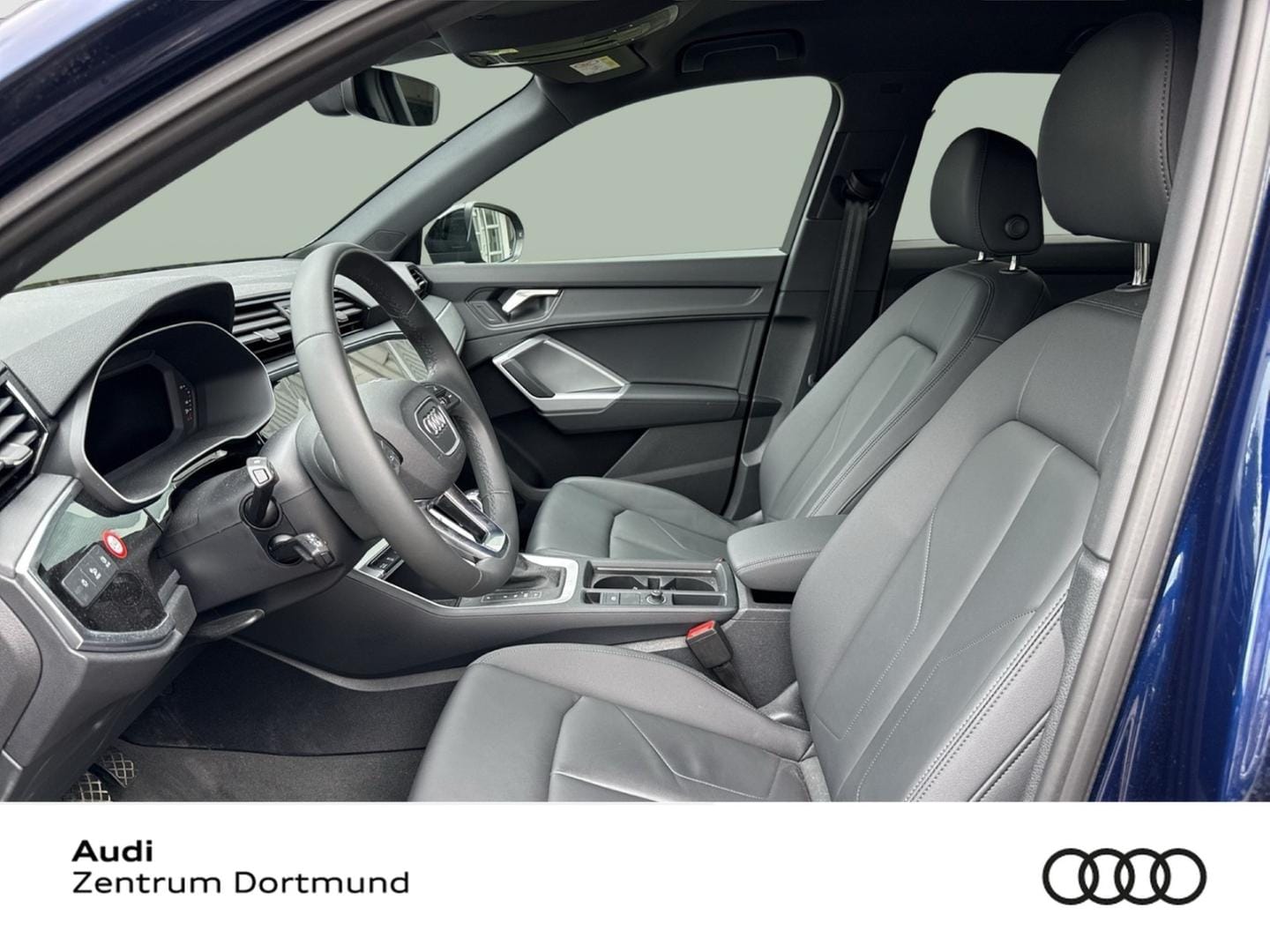 Bild über Audi Q3 TFSI quattro 180 kW S tronic - für weitere Informationen kontaktieren Sie den Audi Partner