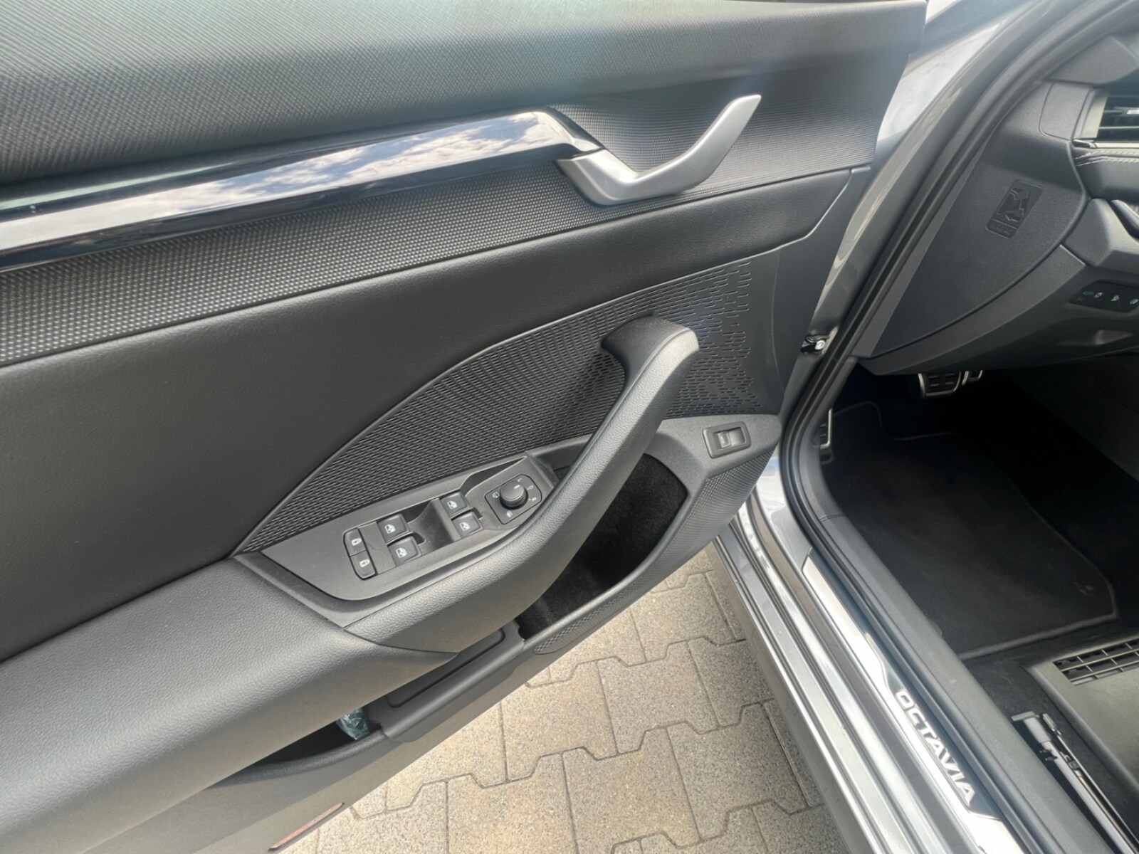 Škoda Octavia Combi – Bild 8