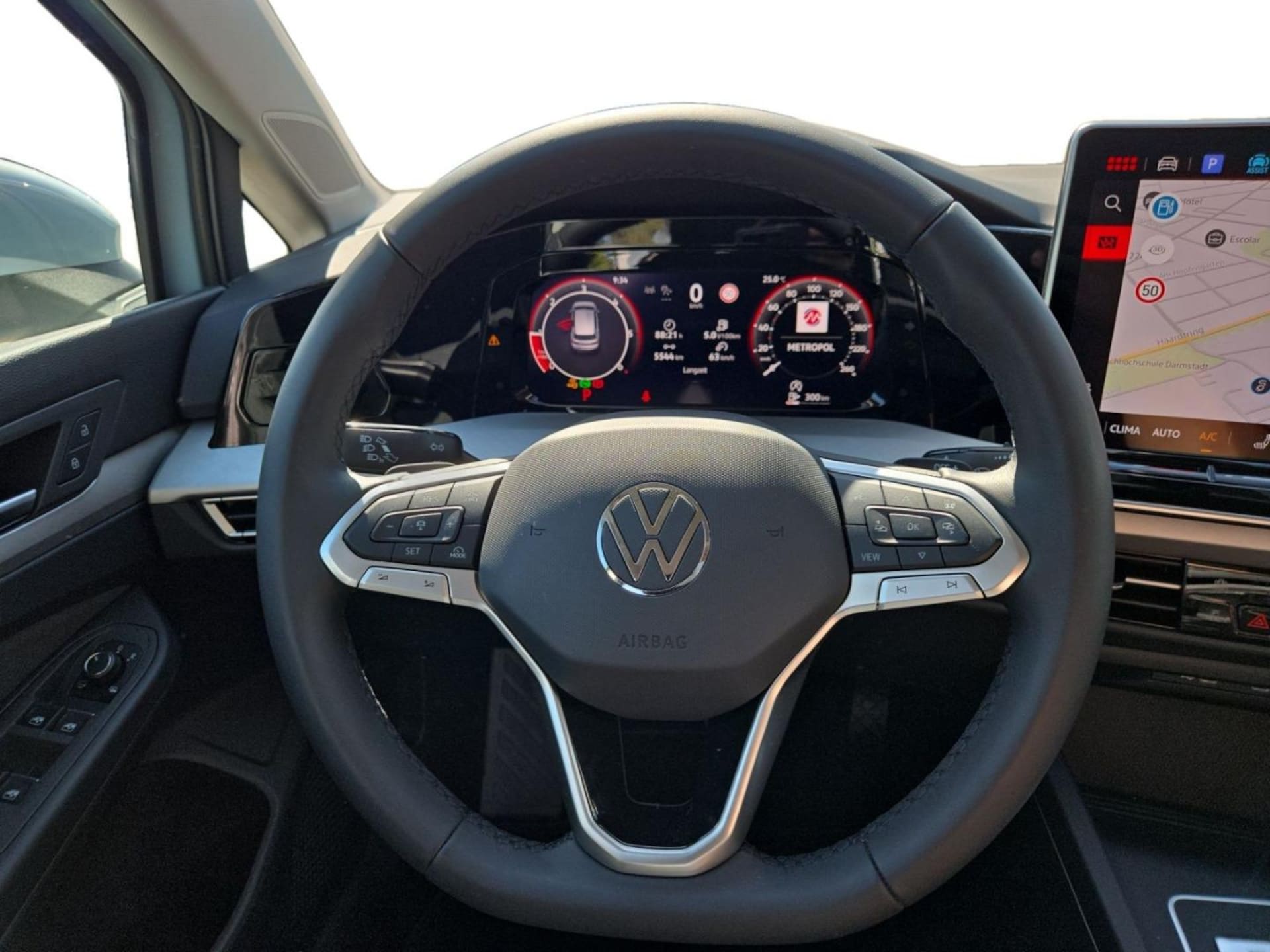 Volkswagen Golf Life