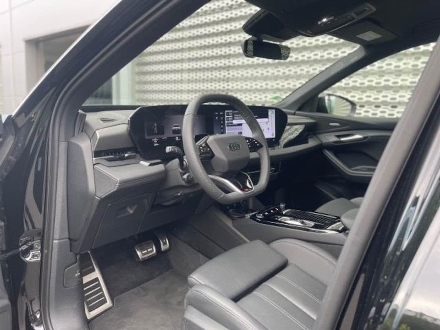 Bild über Audi Q6 SUV e-tron S line business e-tron performance 225 kW - für weitere Informationen kontaktieren Sie den Audi Partner