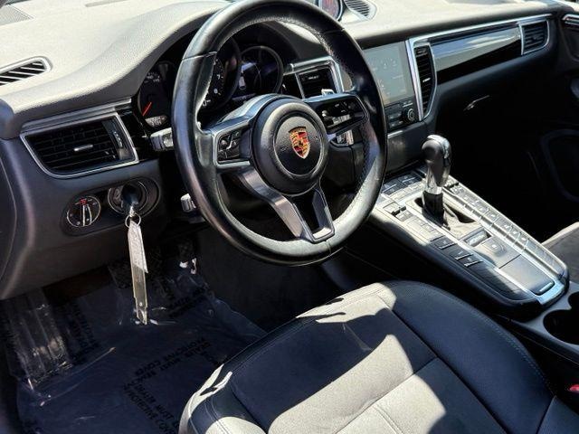 2017 Porsche Macan