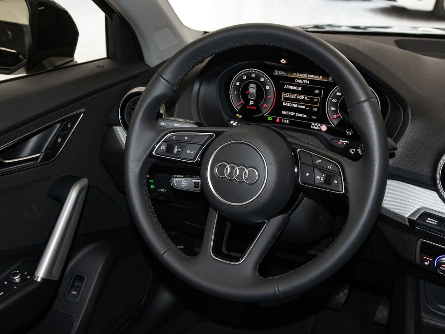 Bild über Audi Q2 S line 35 TFSI S tronic - für weitere Informationen kontaktieren Sie den Audi Partner