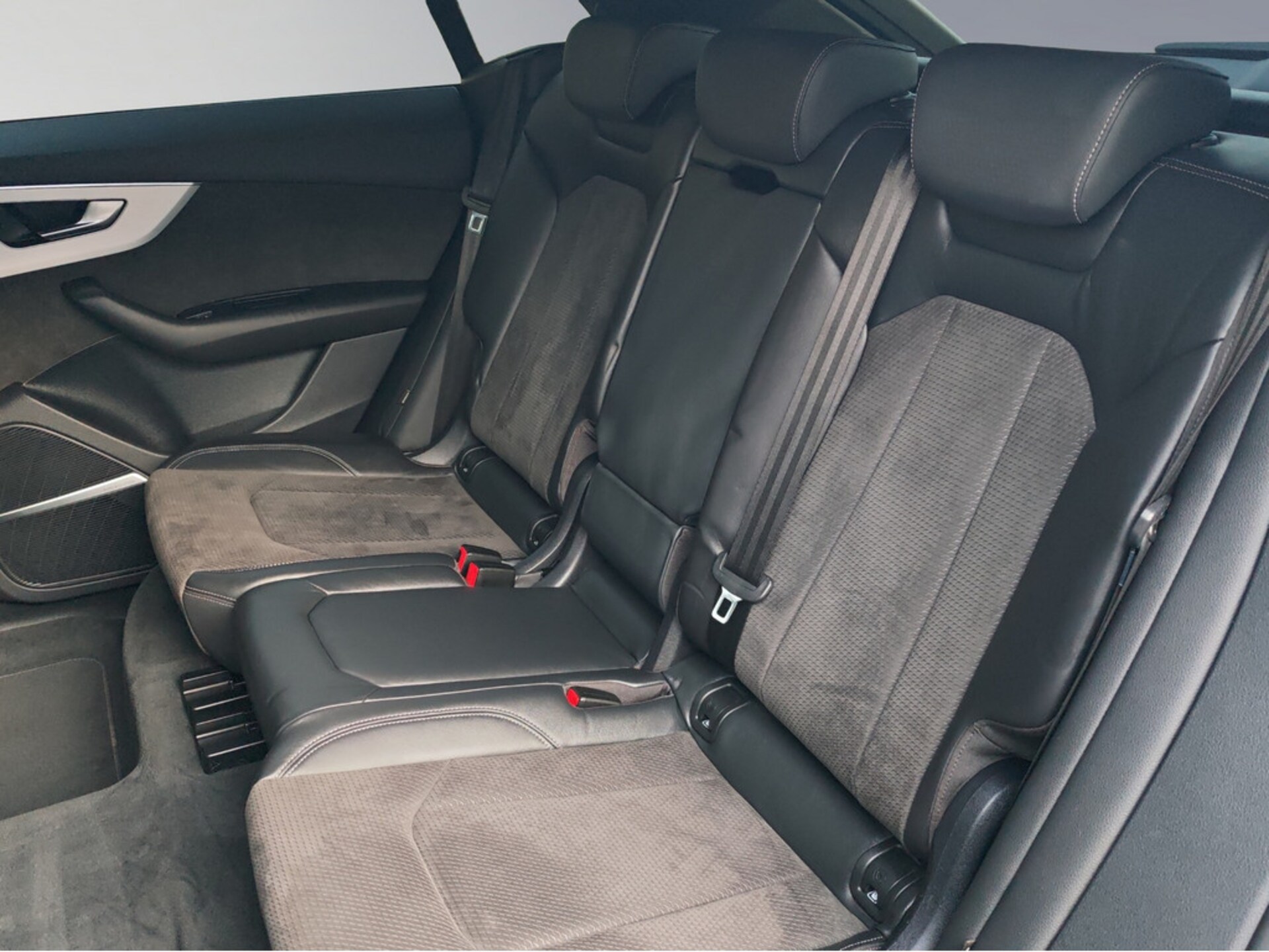 Audi SQ8 SUV