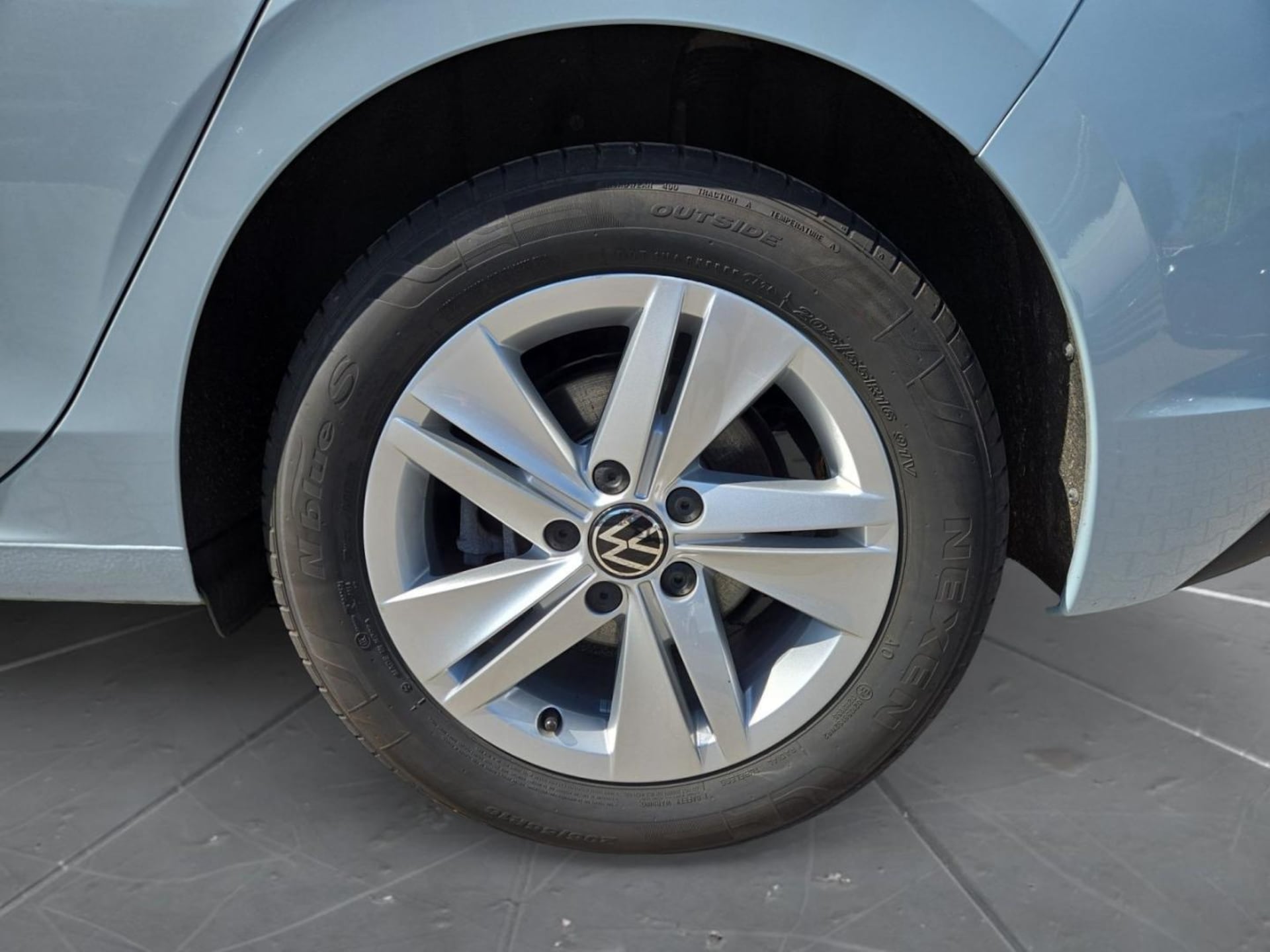 Volkswagen Golf Life