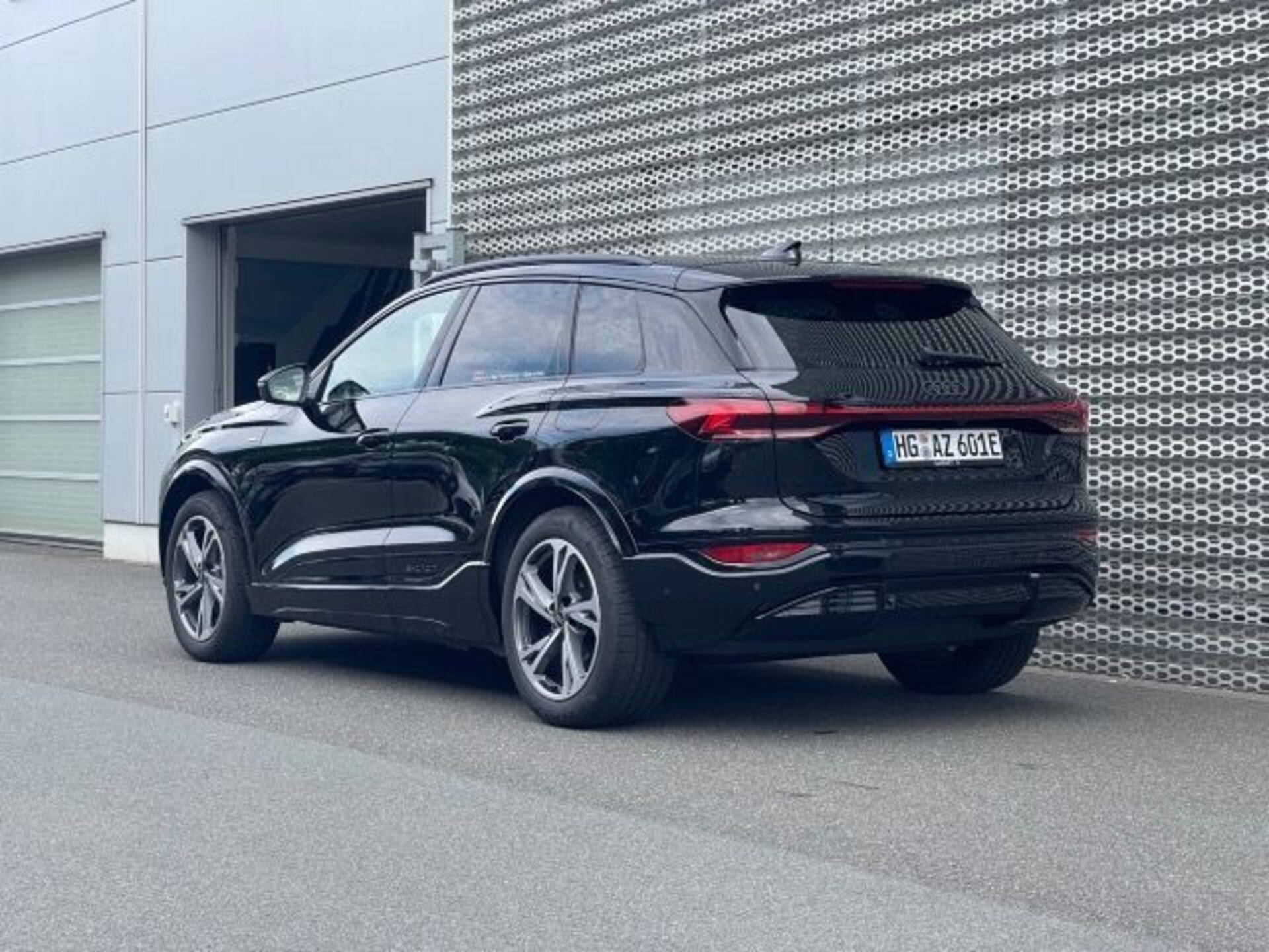 Audi Q6 SUV e-tron