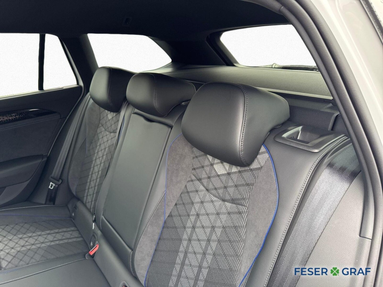 Volkswagen Passat – Bild 13
