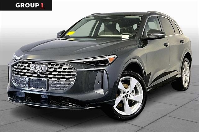 2025 Audi New Q5 Premium Plus's photo