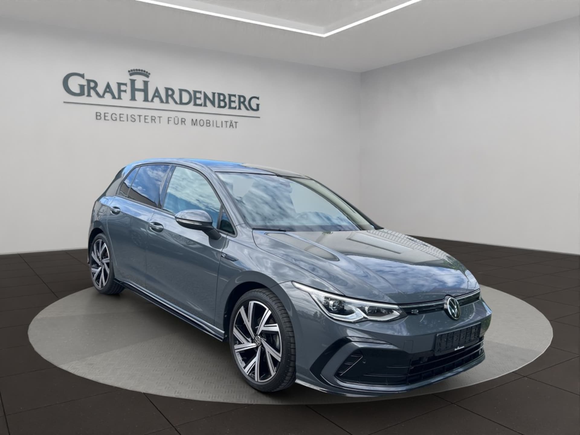 Volkswagen Golf R-Line