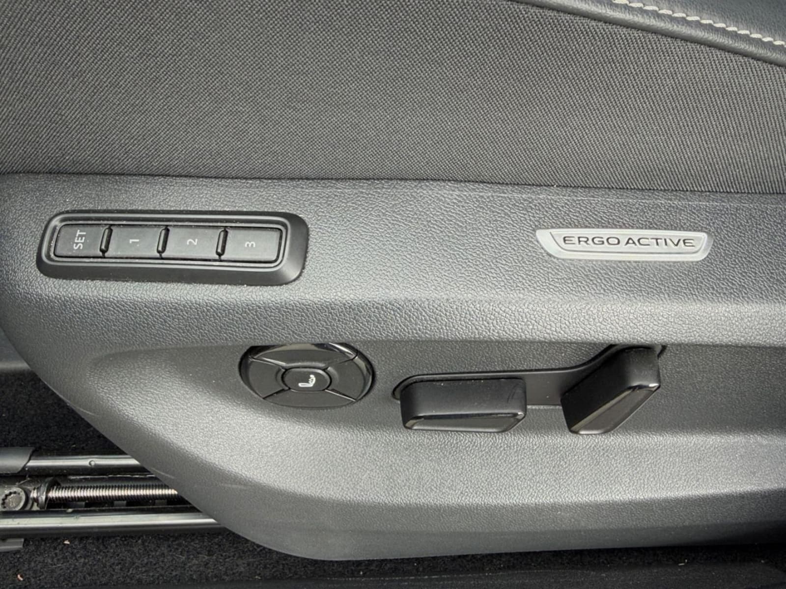Volkswagen Tiguan – Bild 21