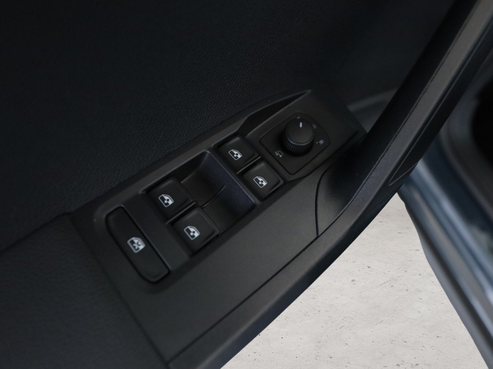 SEAT Arona – Bild 13