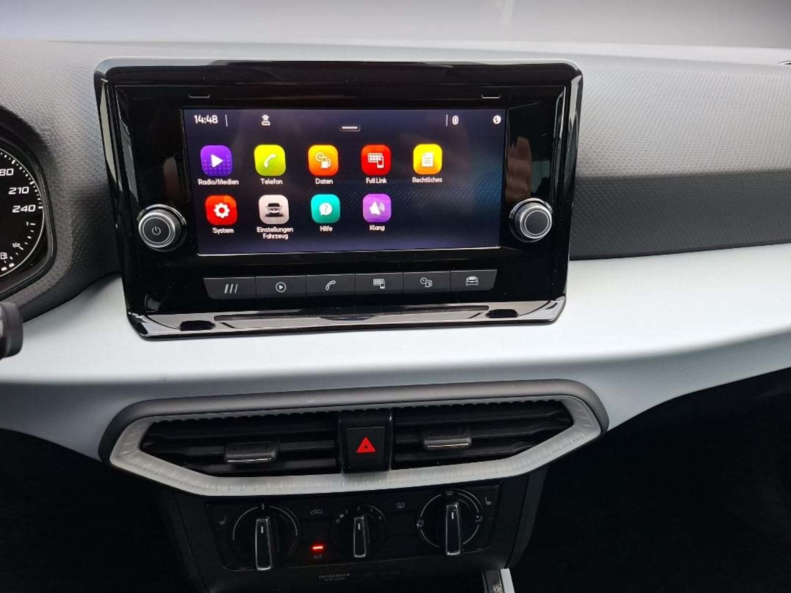 SEAT Arona – Bild 9