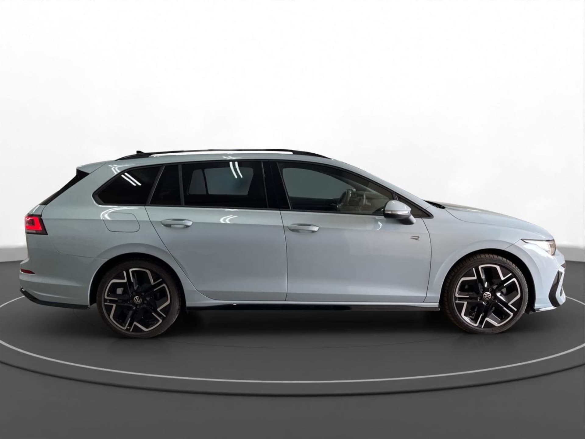 Volkswagen Golf Variant R-Line