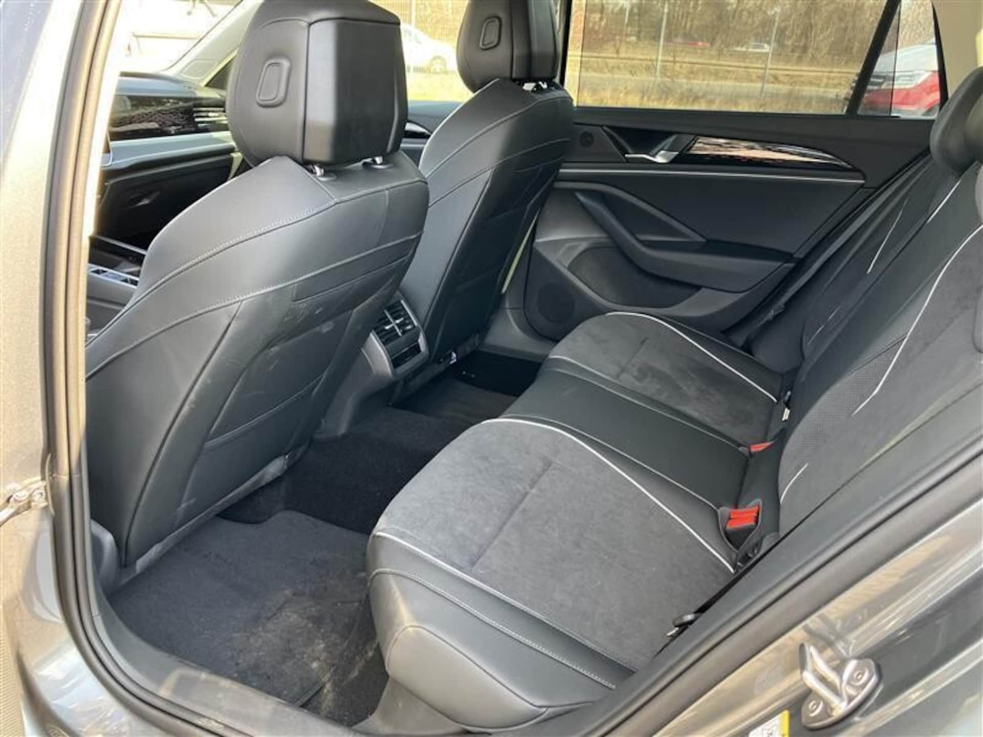 Volkswagen Passat Elegance