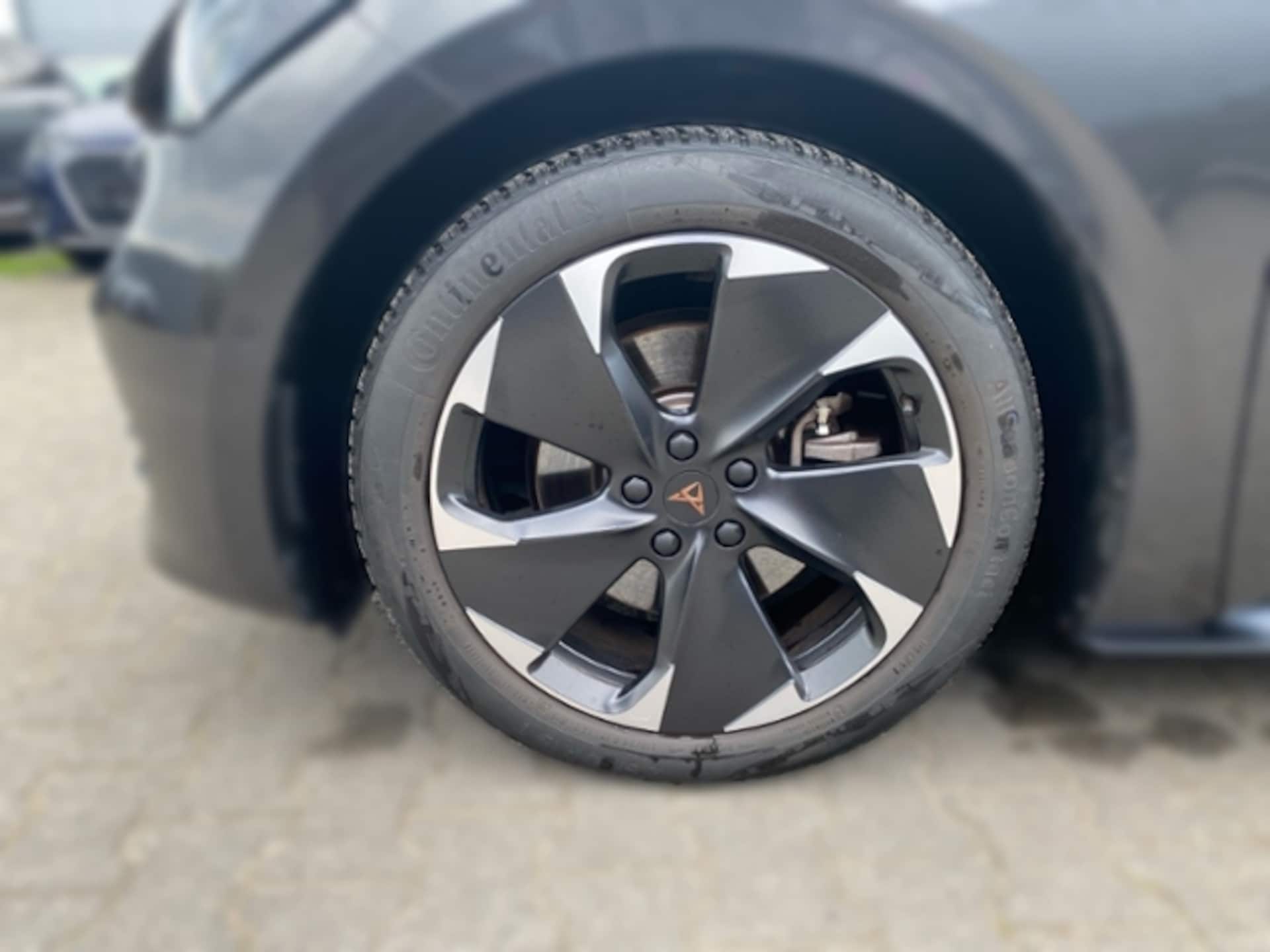 CUPRA Born