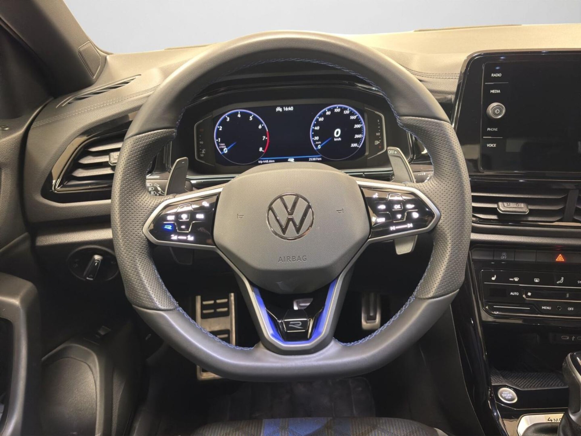 Volkswagen T-Roc R