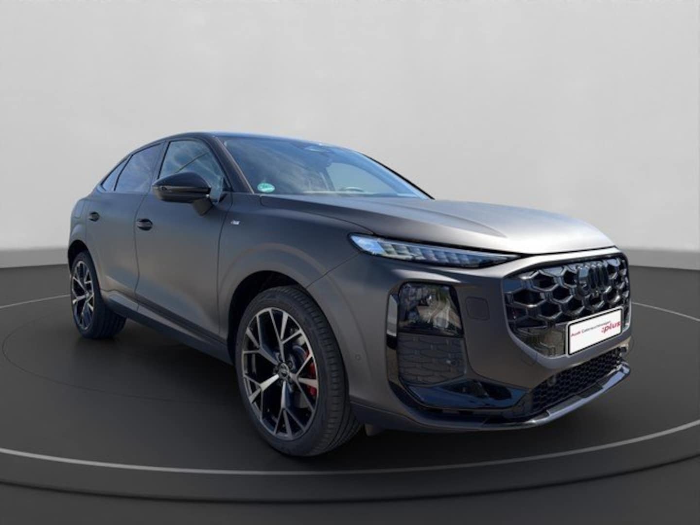 Bild über Audi Q3 Sportback TFSI quattro 195 kW S tronic - für weitere Informationen kontaktieren Sie den Audi Partner