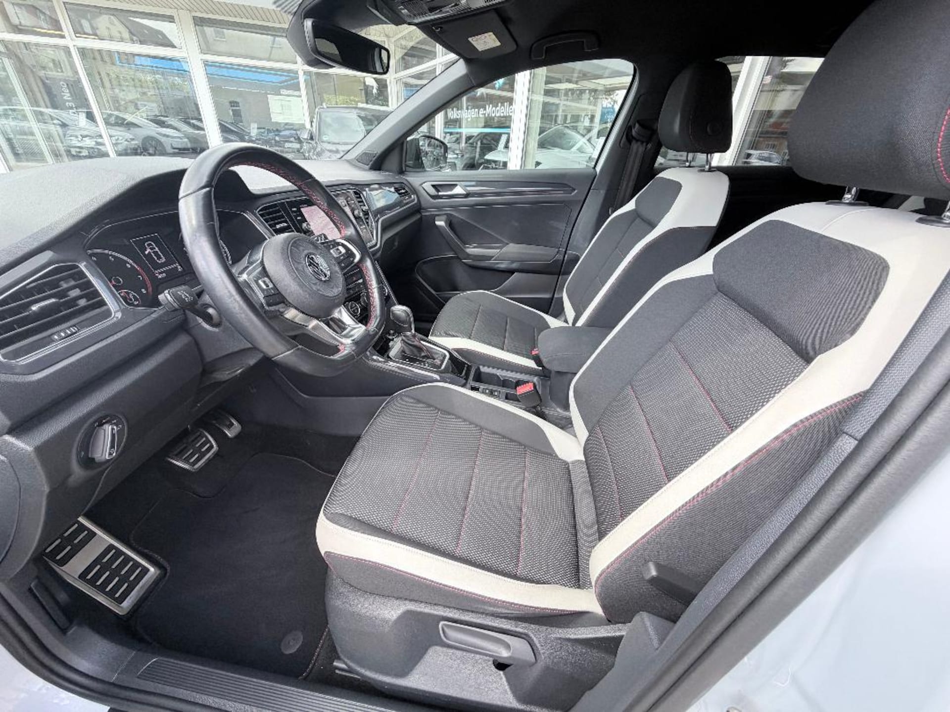 Volkswagen T-Roc Sport