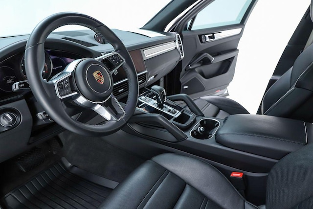 2023 Porsche Cayenne