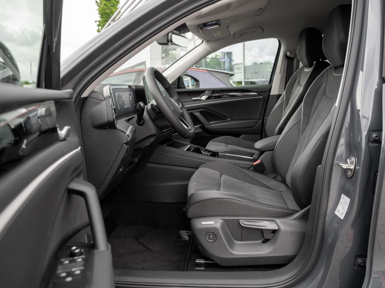 Volkswagen Tiguan – Bild 8