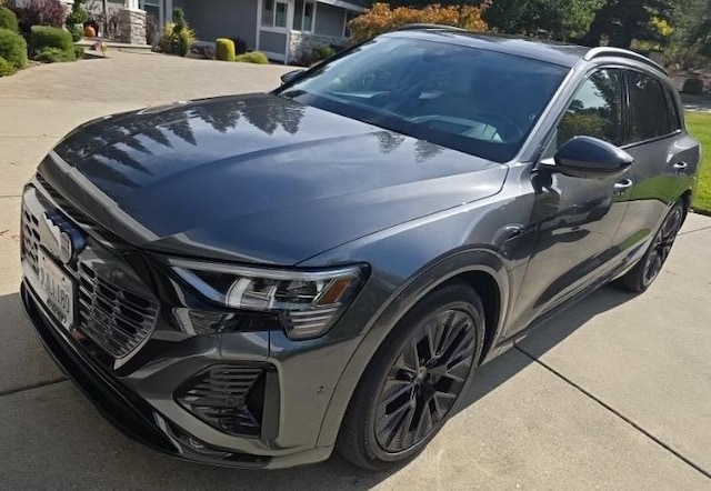 2024 Audi Q8 e-tron
