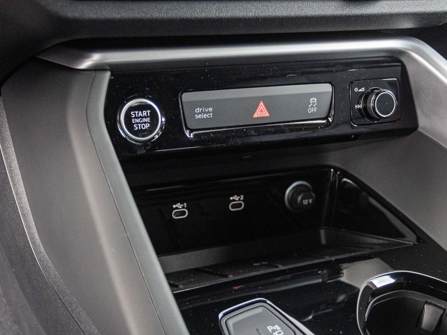 Bild über Audi Q5 SUV TFSI 150 kW S tronic - für weitere Informationen kontaktieren Sie den Audi Partner