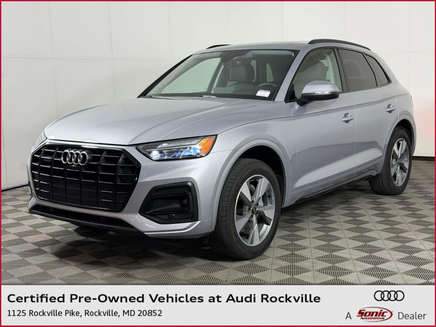 2025 Audi Q5 40 Premium Plus quattro's photo