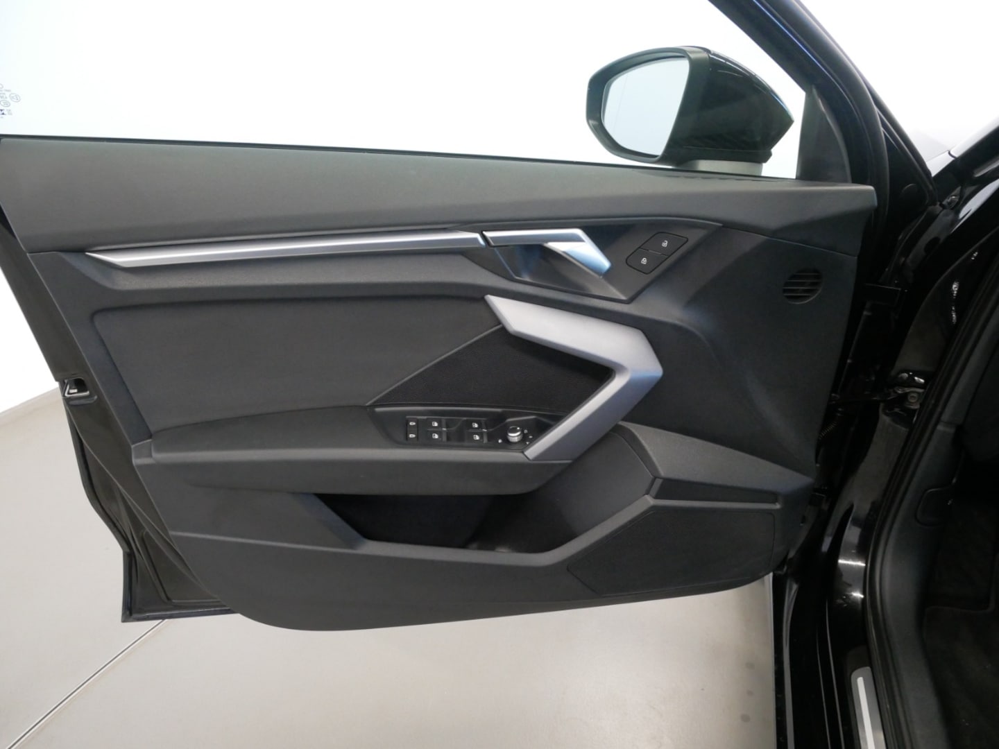 Bild über Audi A3 Sportback advanced 30 TDI Schaltgetriebe - für weitere Informationen kontaktieren Sie den Audi Partner