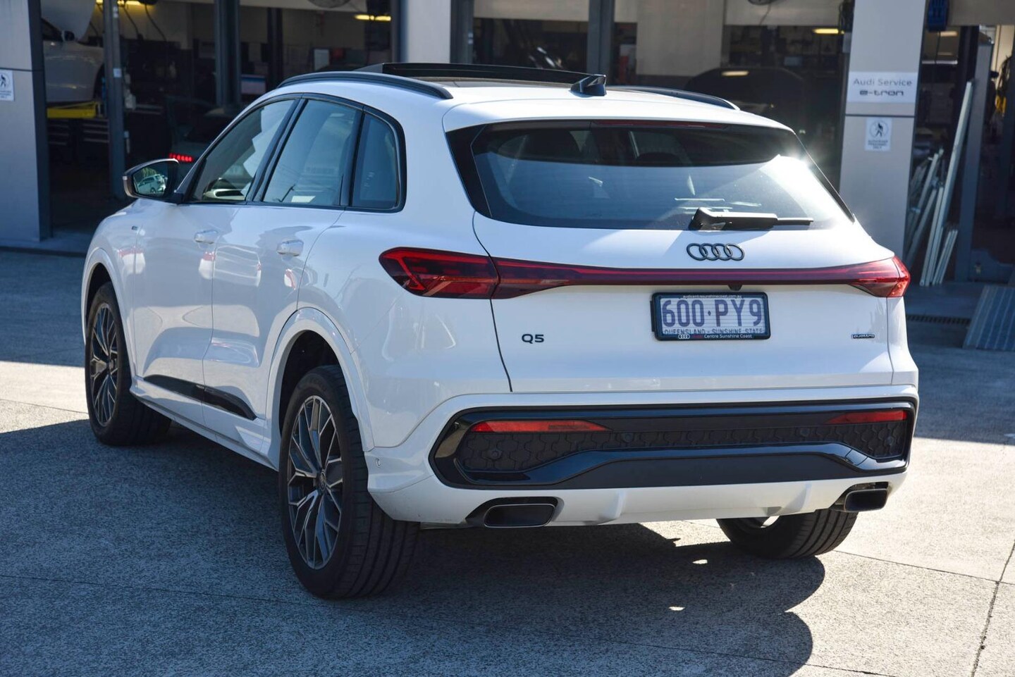 Image about Audi Q5 SUV TFSI quattro 200 kW sport