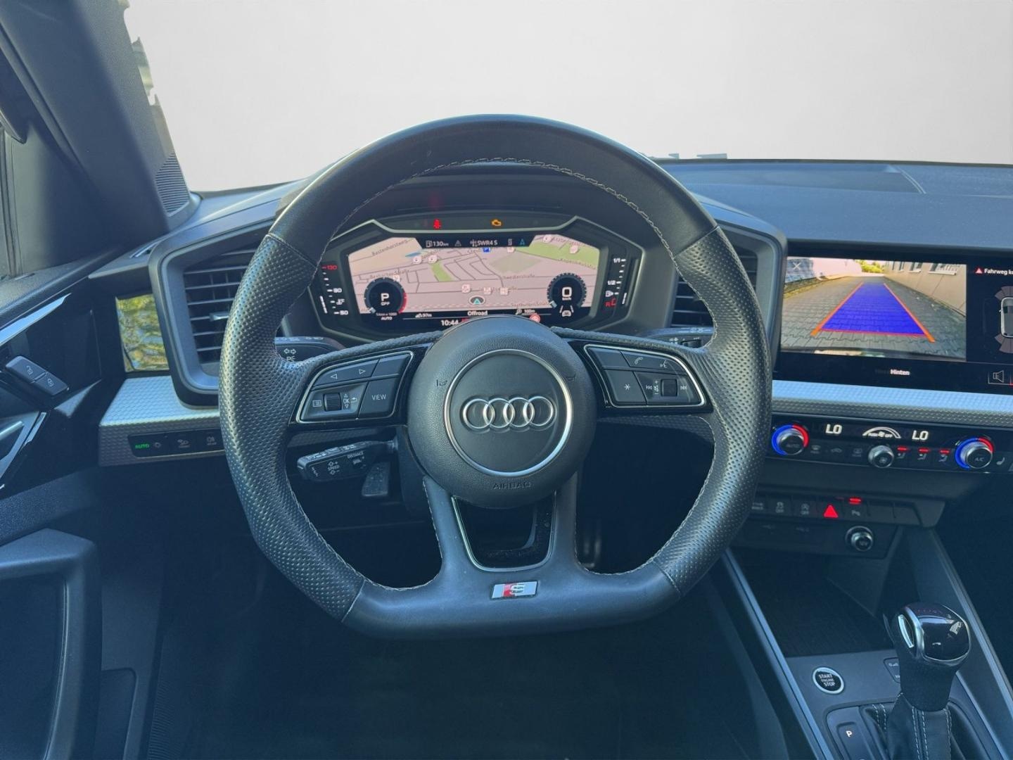 Bild über Audi A1 Sportback S line 35 TFSI S tronic - für weitere Informationen kontaktieren Sie den Audi Partner