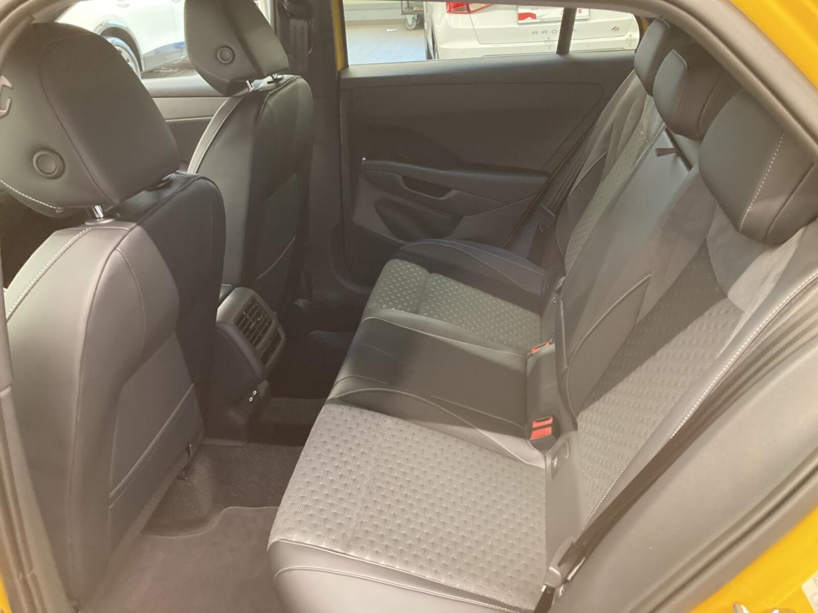 Volkswagen T-Roc – Bild 15