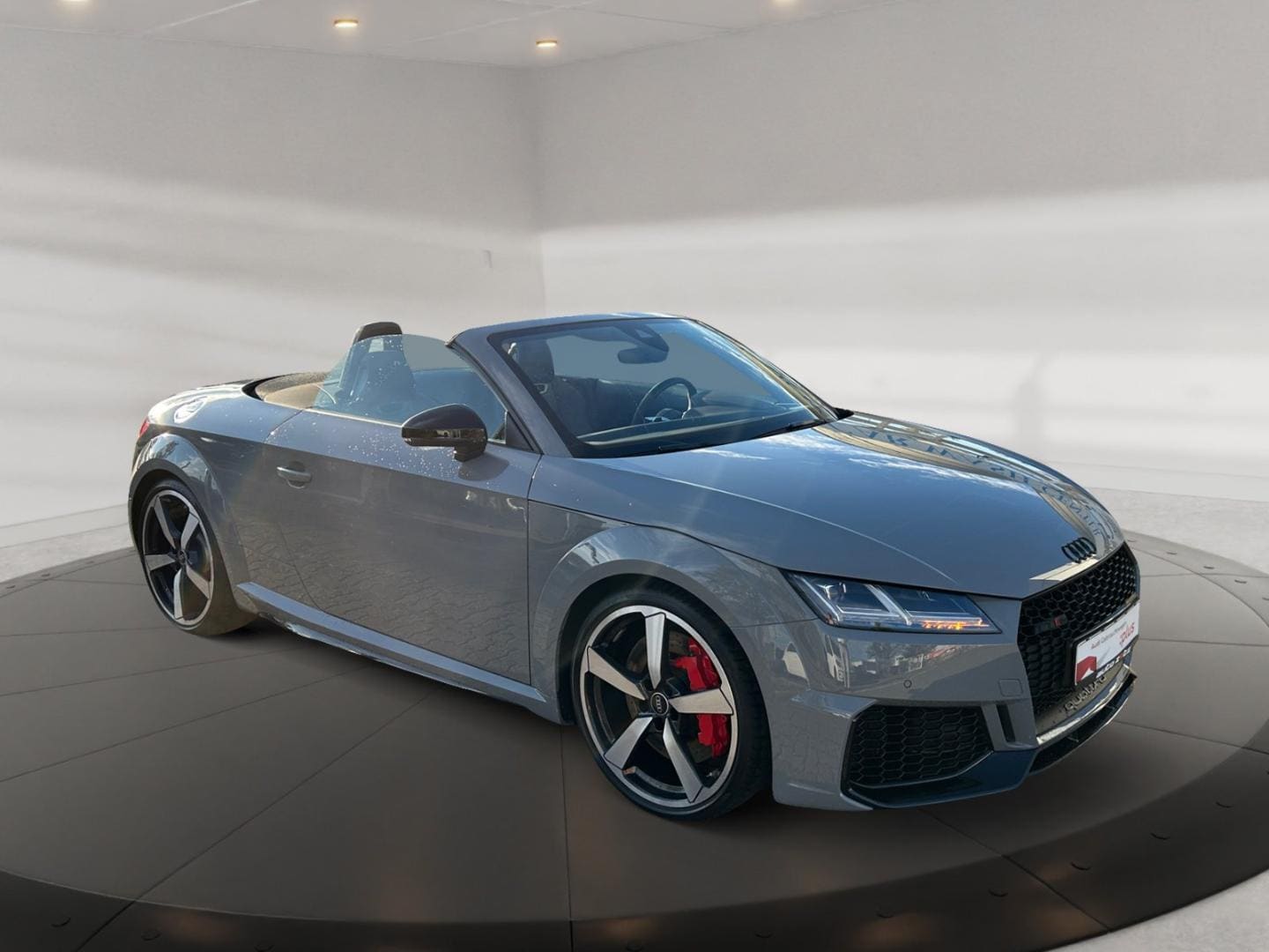Bild über Audi TT RS Roadster TFSI quattro S tronic - für weitere Informationen kontaktieren Sie den Audi Partner