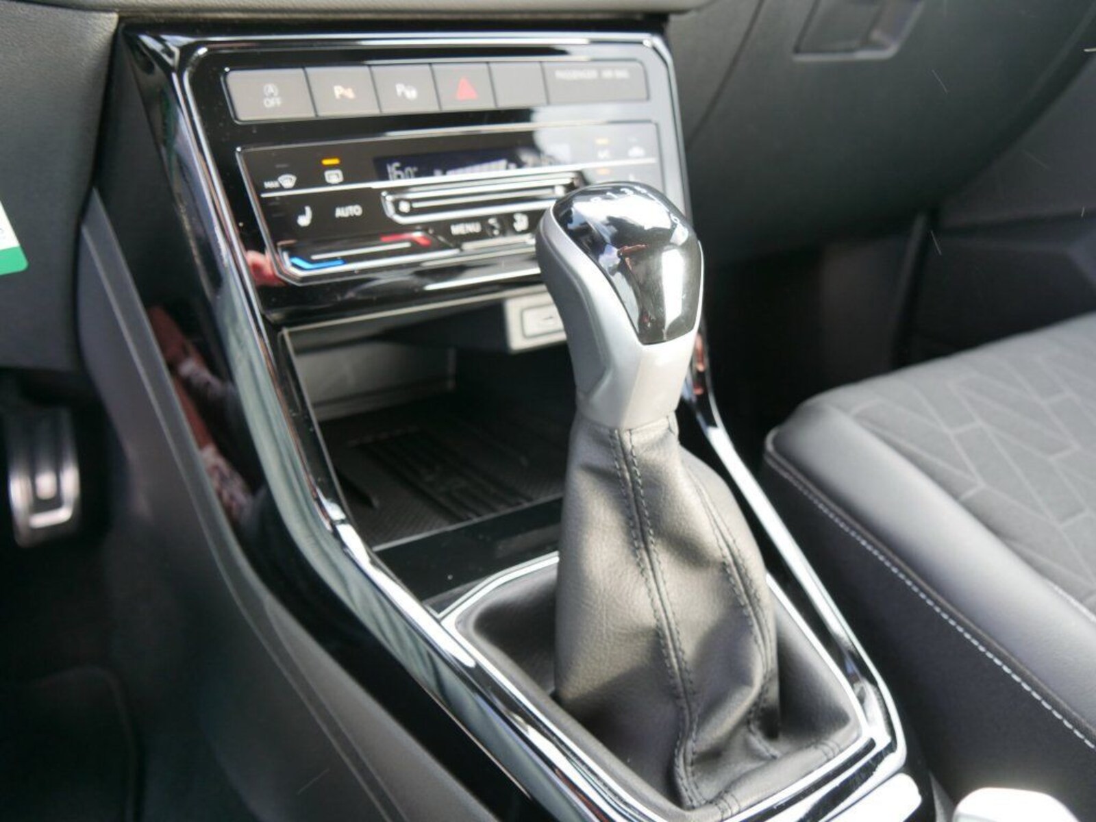 Volkswagen T-Cross – Bild 11