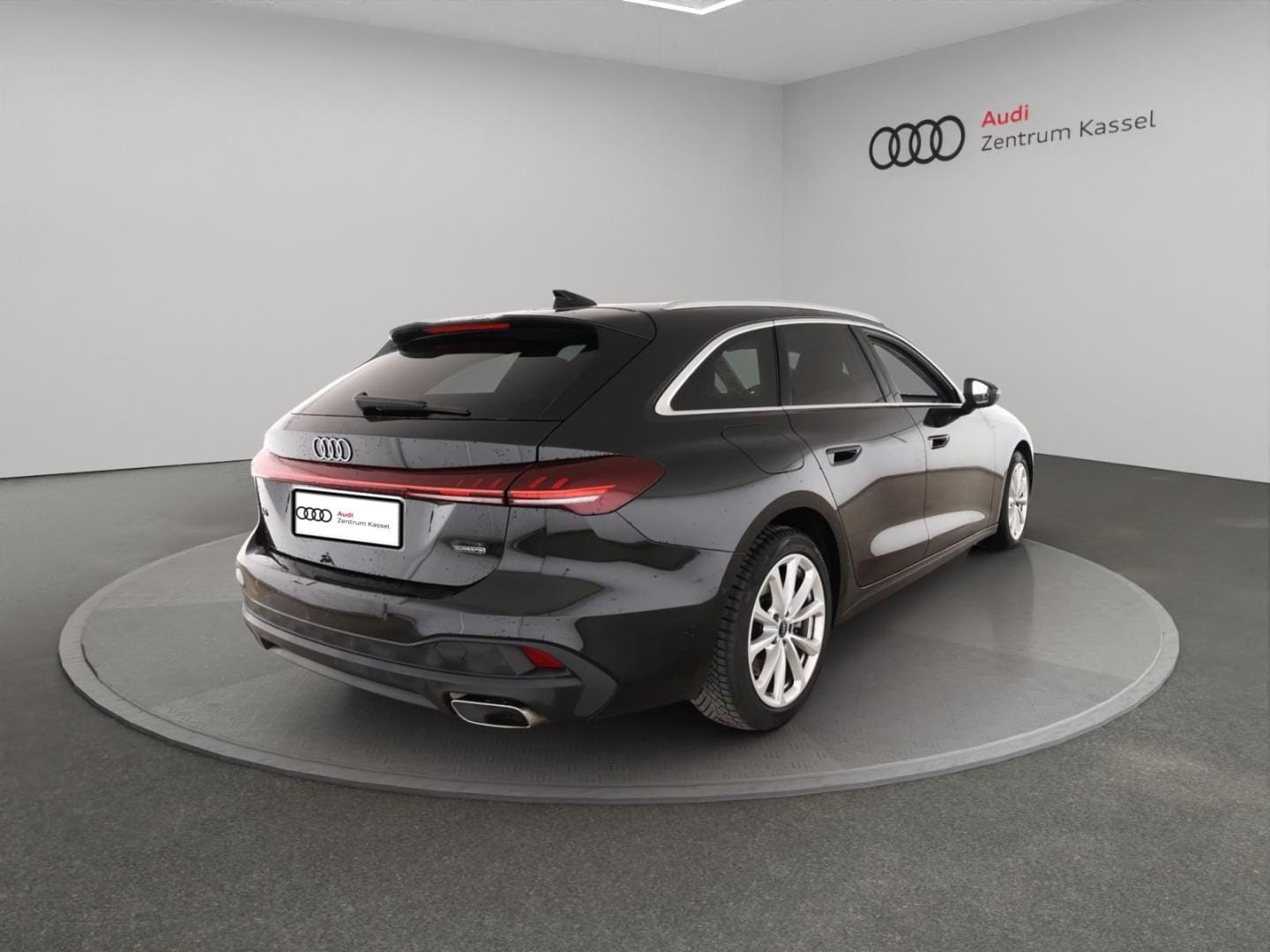 Bild über Audi A5 Avant e-hybrid e-hybrid quattro 220 kW S tronic - für weitere Informationen kontaktieren Sie den Audi Partner