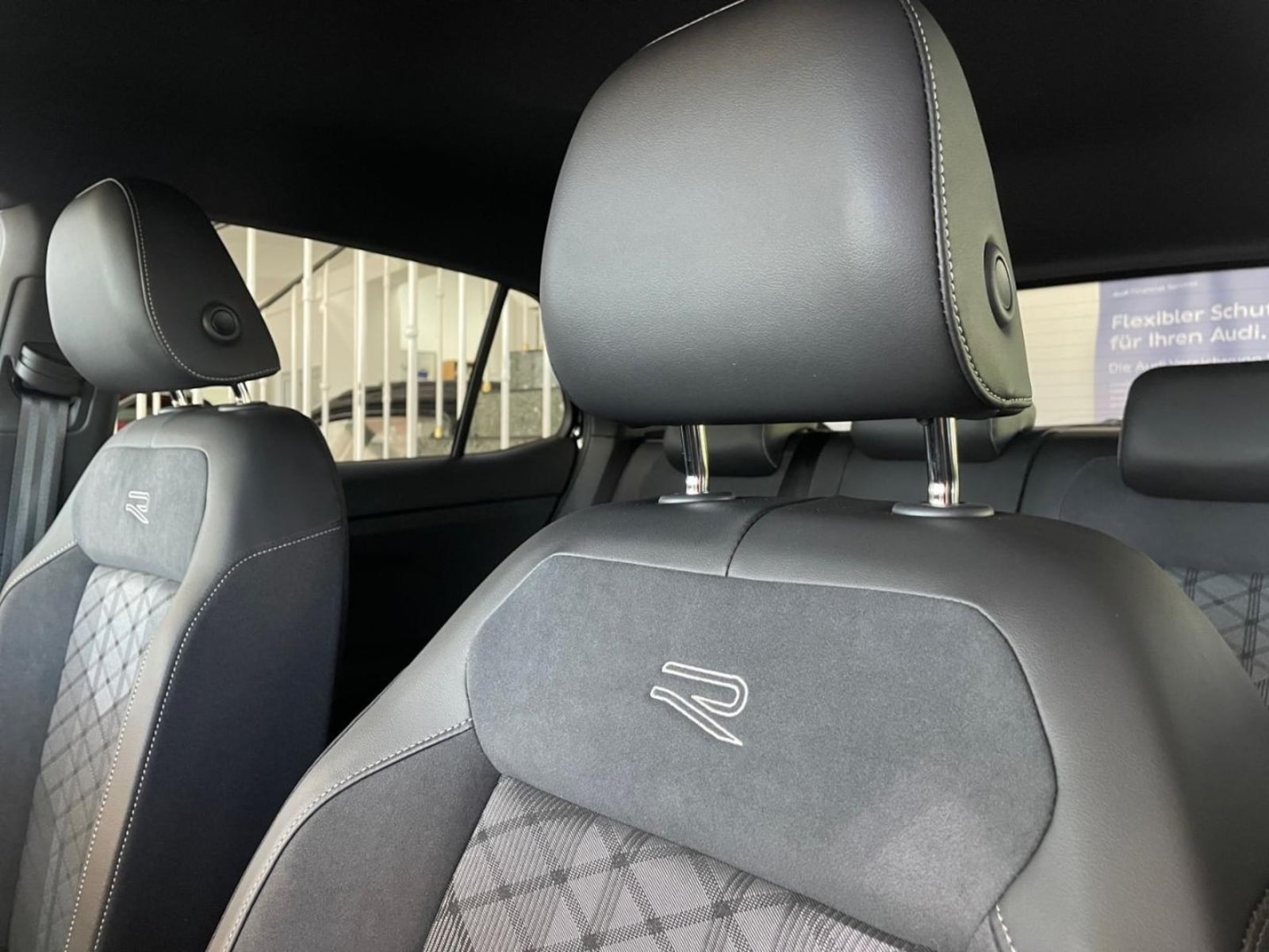 Volkswagen T-Cross – Bild 14